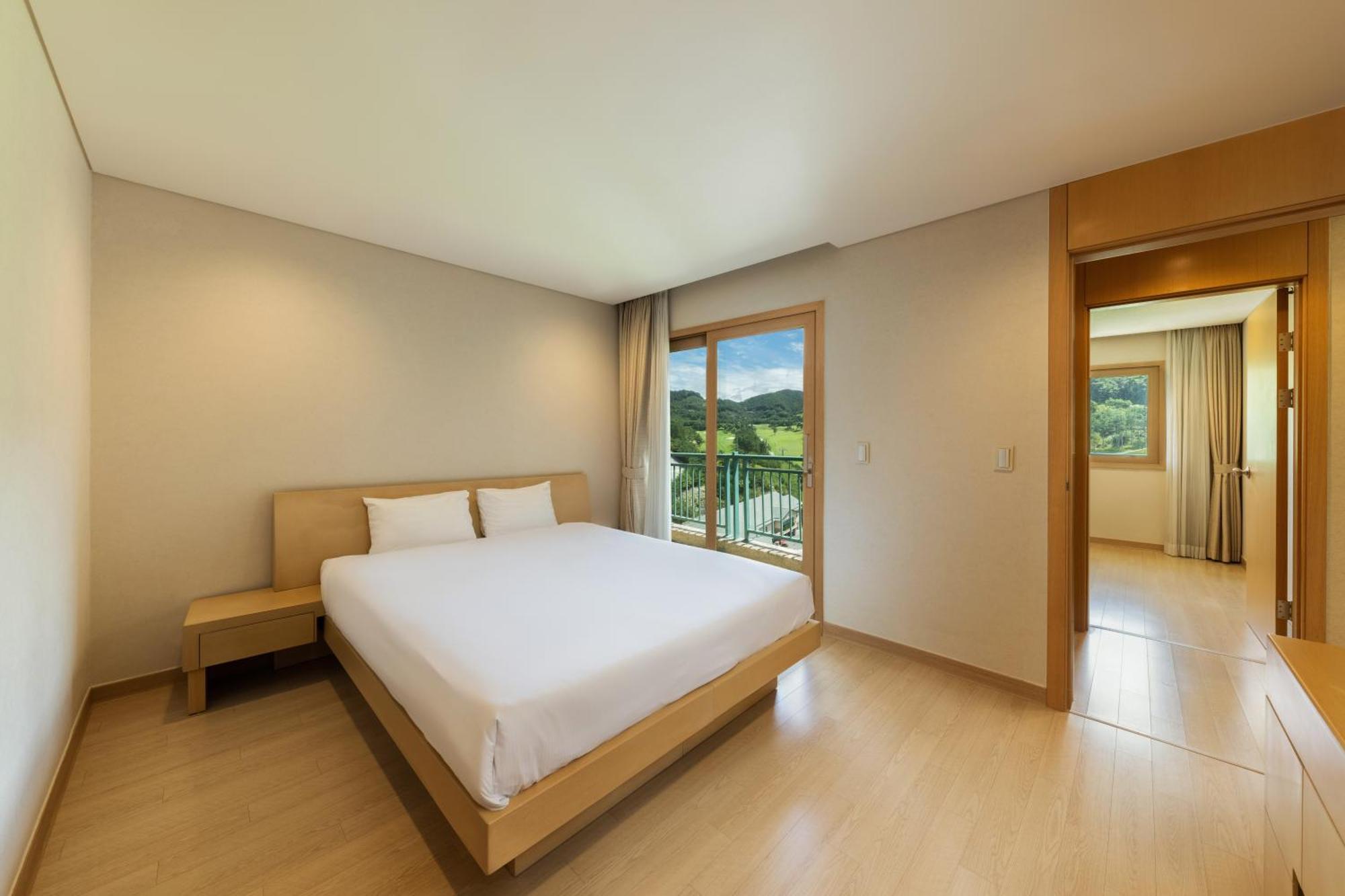 Oak Valley Resort Wonju Exterior photo