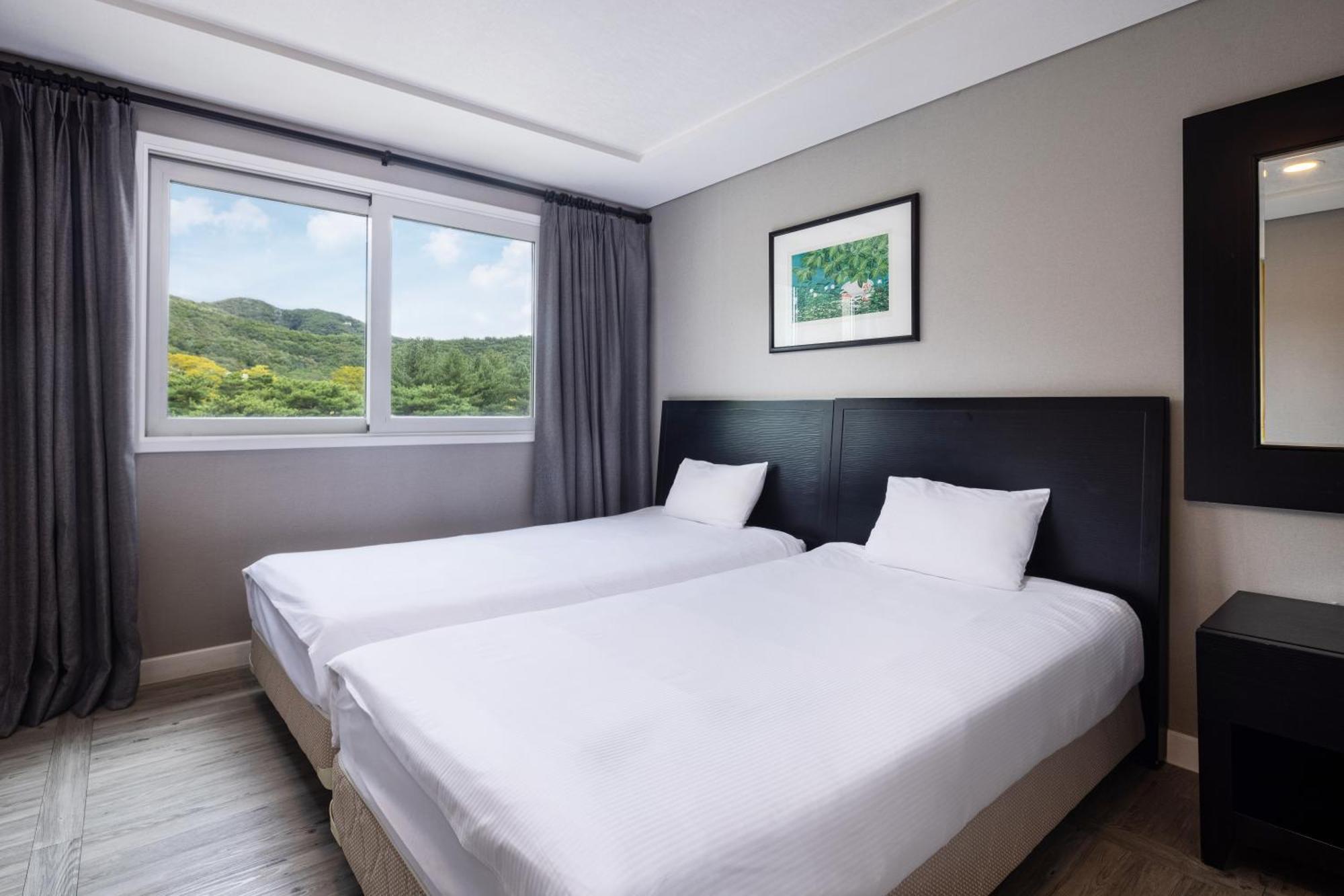 Oak Valley Resort Wonju Exterior photo