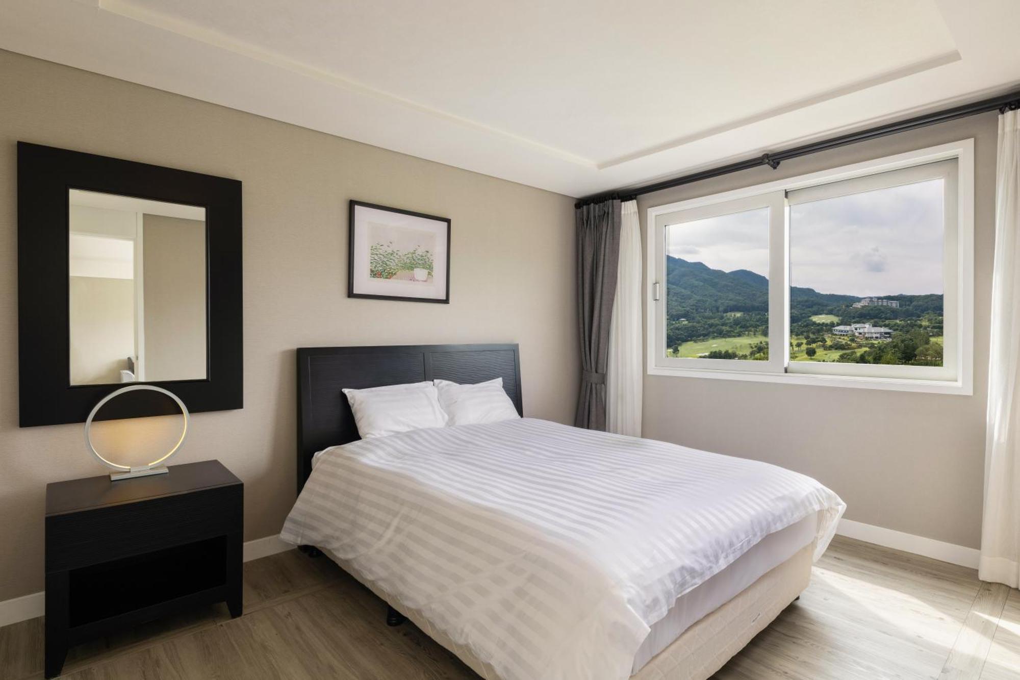 Oak Valley Resort Wonju Exterior photo